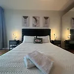Lovely Flat In Kingston Town